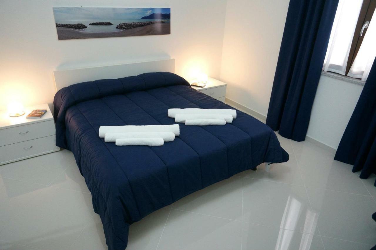 Bed and Breakfast Al Porticciolo Salerno Zewnętrze zdjęcie