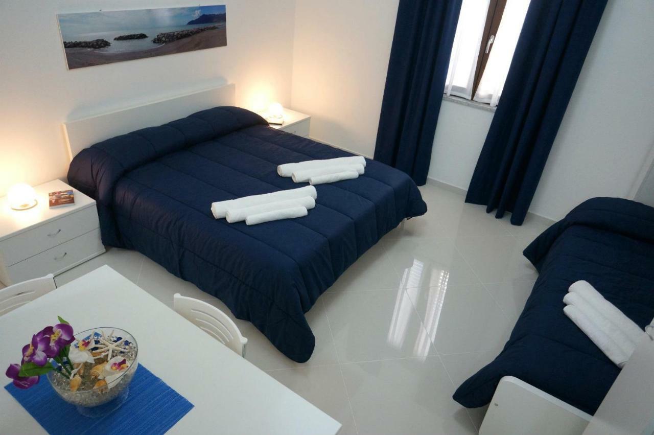 Bed and Breakfast Al Porticciolo Salerno Zewnętrze zdjęcie