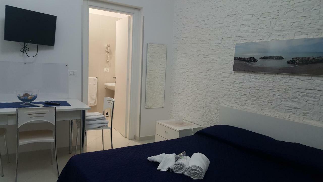Bed and Breakfast Al Porticciolo Salerno Zewnętrze zdjęcie