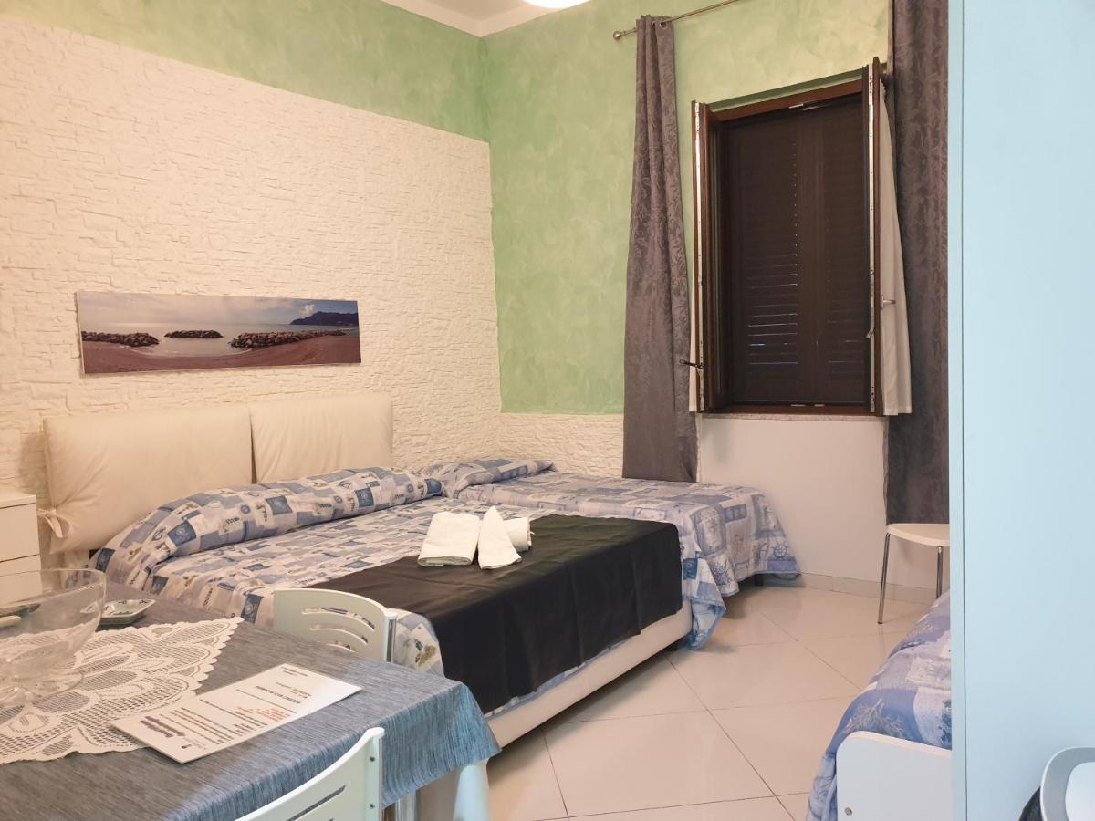 Bed and Breakfast Al Porticciolo Salerno Zewnętrze zdjęcie